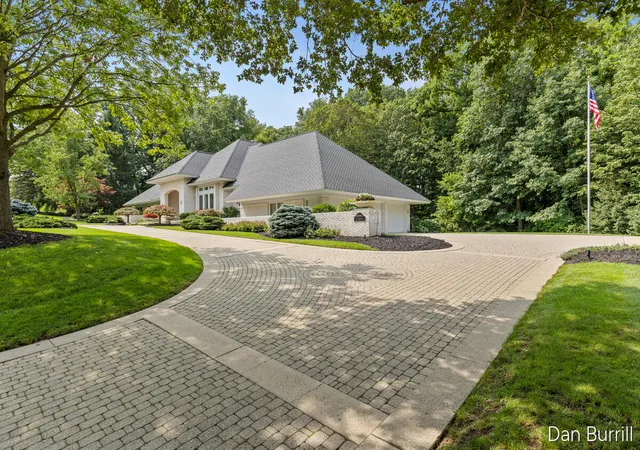 Photo 3 of Single family home for sale at 5999 Hillsborough Ct, Grandville, MI 49418 | MLS# 70553491 | Listing updated on 2026-09-16