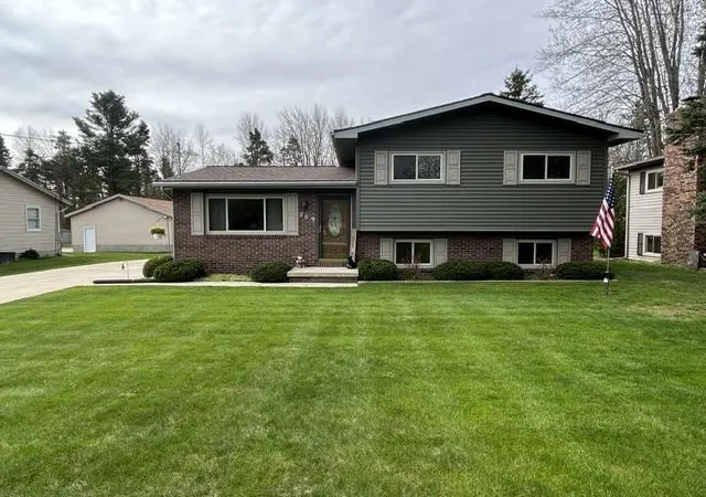 Homes for sale in Pinconning, MI | 709 Horn St, Pinconning, MI 48650 | MLS# 50206080