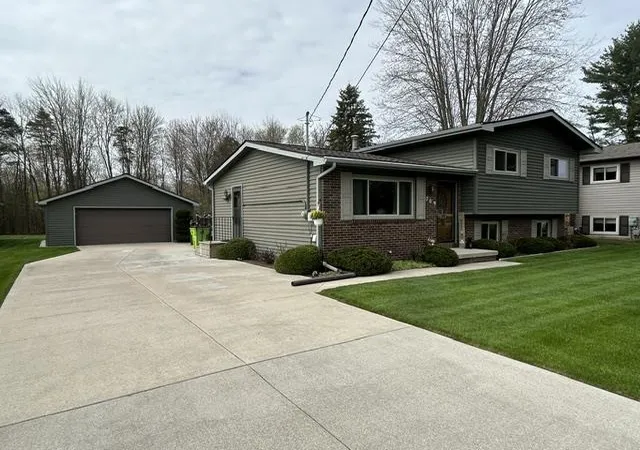 Homes for sale in Pinconning, MI | 709 Horn St, Pinconning, MI 48650 | MLS# 50206080