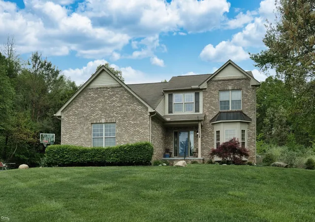 Photo 1 of Single Family Residence at 2812 Steeplechase St, Highland, MI 48357 | MLS# 50208789 |  | Sold on 2026-06-25