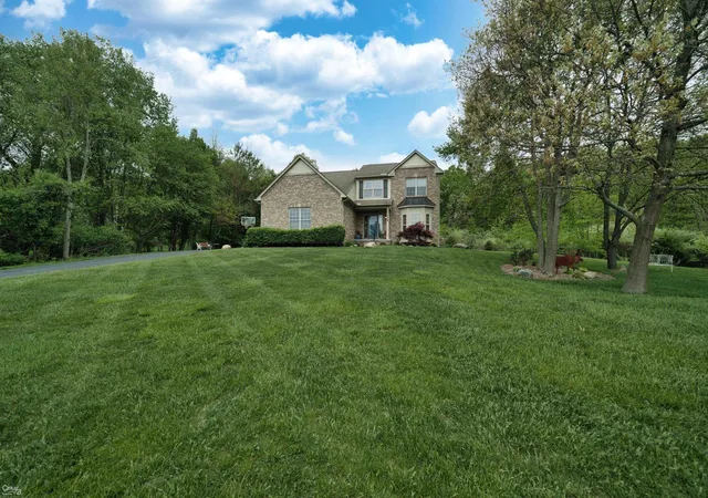 Photo 2 of Single Family Residence at 2812 Steeplechase St, Highland, MI 48357 | MLS# 50208789 |  | Sold on 2026-06-25