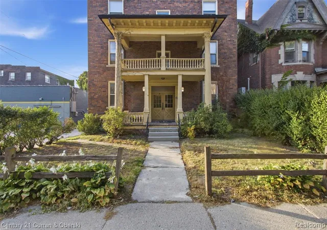 Photo 2 of Condo for sale at 476 Prentis St #5, Detroit, MI 48201 1359 | MLS# 61025795 | Listing updated on 2026-09-17