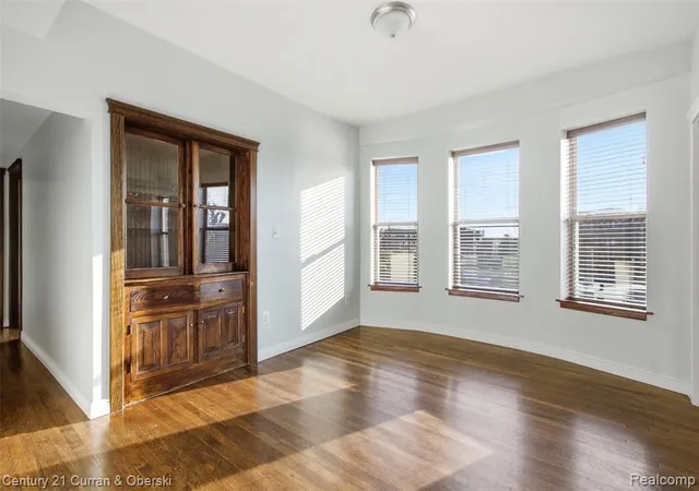 Photo 4 of Condo for sale at 476 Prentis St #5, Detroit, MI 48201 1359 | MLS# 61025795 | Listing updated on 2026-09-17