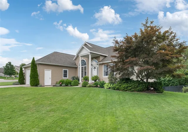 2nd image of 4466 Lytham Dr, Hudsonville, MI 49426 | MLS# 70550496