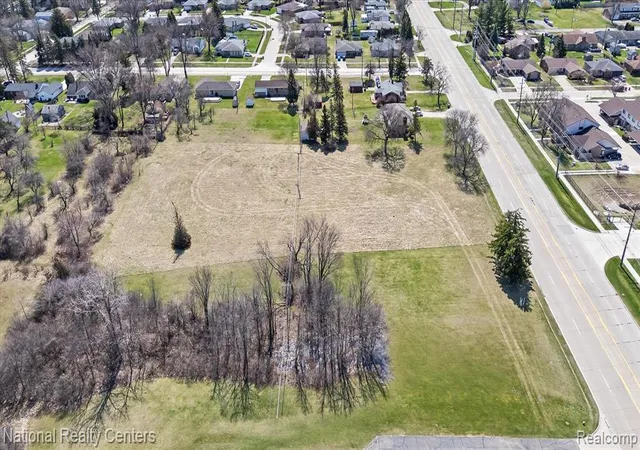 4th image of 36100 Garfield Rd, Clinton, MI 48035 | MLS# 60989027