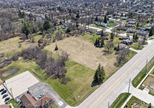 5th image of 36100 Garfield Rd, Clinton, MI 48035 | MLS# 60989027
