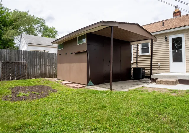 Homes for sale in Dearborn Heights, MI | 25627 Penn St, Dearborn Heights, MI 48125 | MLS# 70540815