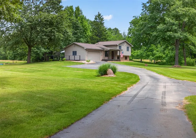 Homes for sale in Brooklyn, MI | 14520 Wheaton Rd, Brooklyn, MI 49230 | MLS# 70542006