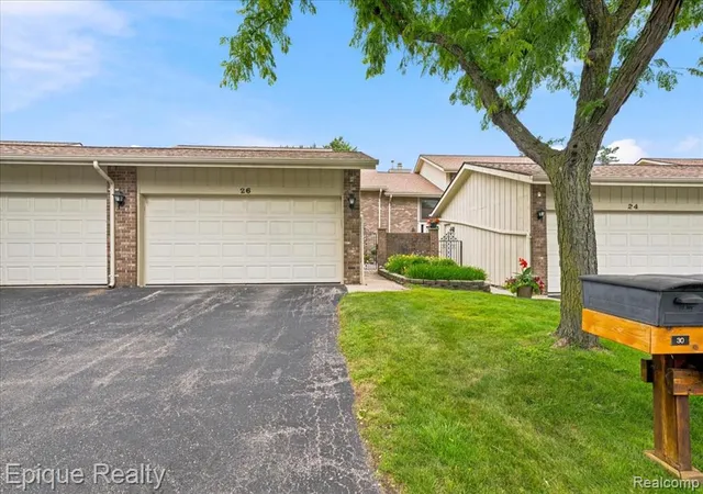 2nd image of 26 Kirks Ct, Rochester Hills, MI 48309 | MLS# 61003995