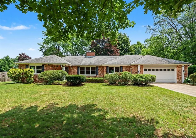 Photo 2 of Sale Pending at 7611 Thrasher Ln, Kalamazoo, MI 49009 | MLS# 70549744 | Listing updated on 2026-08-29