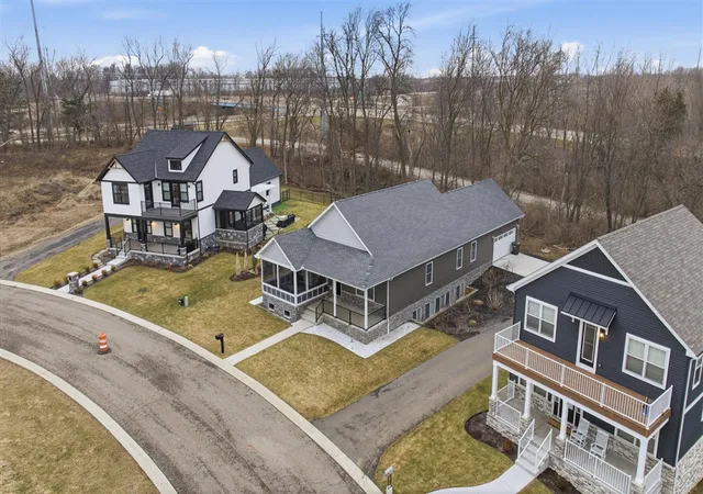 3rd image of 3331 Blarney Dr, South Bend, IN 46628 | MLS# 70517002