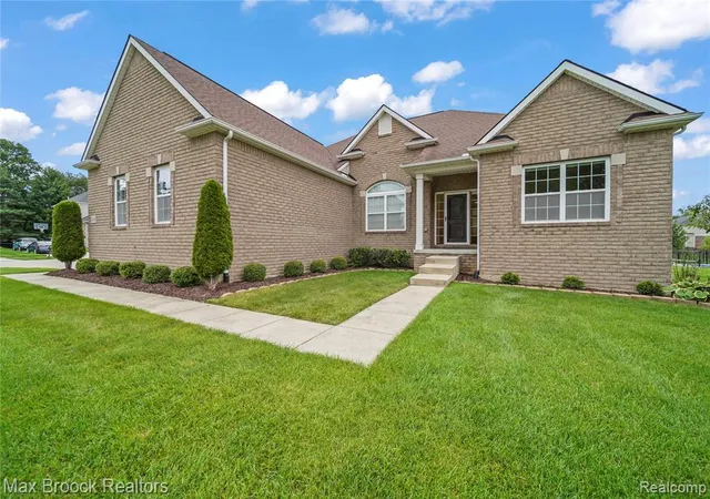 Photo 2 of Single family home for sale at 54158 Mar Lake Dr, Chesterfield, MI 48051 0005 | MLS# 61025053 | Listing updated on 2026-08-29