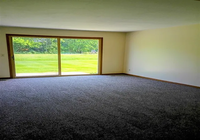 Listing Photo 5 - Condo for sale in building located at 967 Andover Ct, Grand Rapids, MI 49508