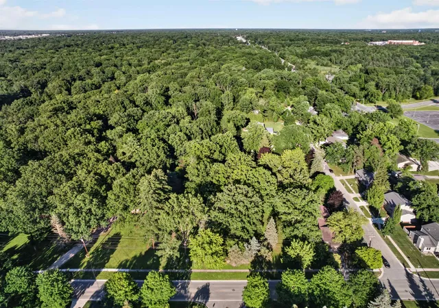 Homes for sale in Midland, MI | 4008/4012 Pfeiffer Ct, Midland, MI 48640 | MLS# 50212936
