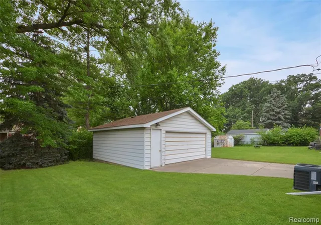 Homes for sale in Madison Heights, MI | 29067 Milton Ave, Madison Heights, MI 48071 | MLS# 61007966
