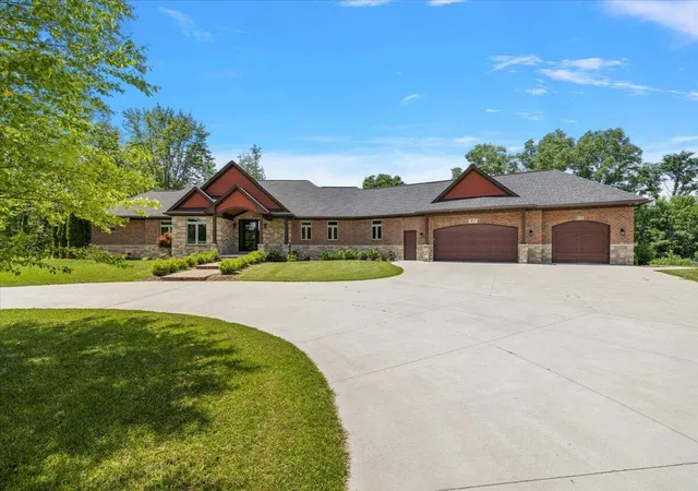 Homes for sale in Ann Arbor, MI | 596 S Parker Rd, Ann Arbor, MI 48103 | MLS# 70543917