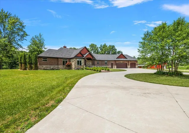 Homes for sale in Ann Arbor, MI | 596 S Parker Rd, Ann Arbor, MI 48103 | MLS# 70543917