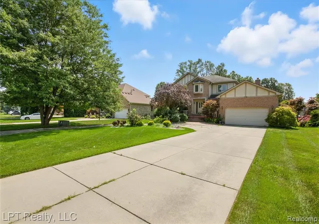 25th image of 1142 E South Blvd, Troy, MI 48085 1064 | MLS# 60925285