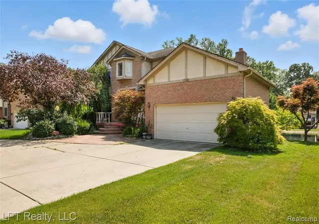 5th image of 1142 E South Blvd, Troy, MI 48085 1064 | MLS# 60925285