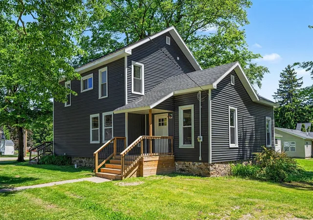 Homes for sale in Ithaca, MI | 230 N Union St, Ithaca, MI 48847 | MLS# 70535966