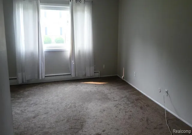 Listing Photo 5 - Condo for sale in building located at 31831 Grand River Ave, Farmington, MI 48336 - Unit #99