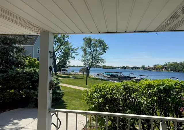 24th image of 3553 Port Cove Dr #34, Waterford, MI 48328 | MLS# 60977105