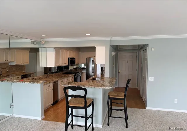 3rd image of 3553 Port Cove Dr #34, Waterford, MI 48328 | MLS# 60977105