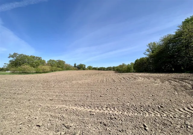 Photo 3 of Sale Pending at 77505 M 40, Lawton, MI 49065 | MLS# 70501436 | Listing updated on 2025-12-16
