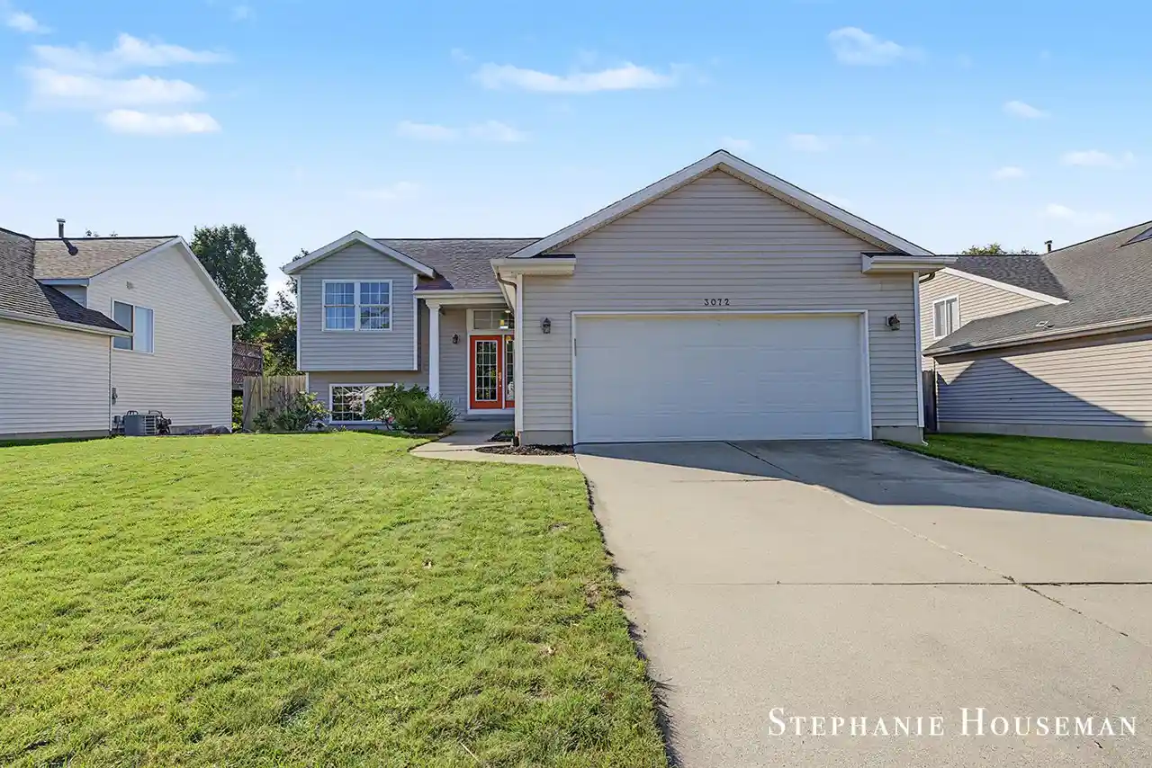 Photo 1 of Single family home for sale at 3072 Stonewood St, Grand Rapids, MI 49504 | MLS# 70564661 | Listing updated on 2026-10-22
