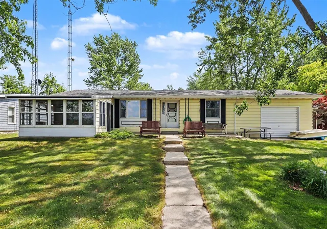 Homes for sale in Coldwater, MI | 534 Fallen Oaks Dr, Coldwater, MI 49036 | MLS# 70539169