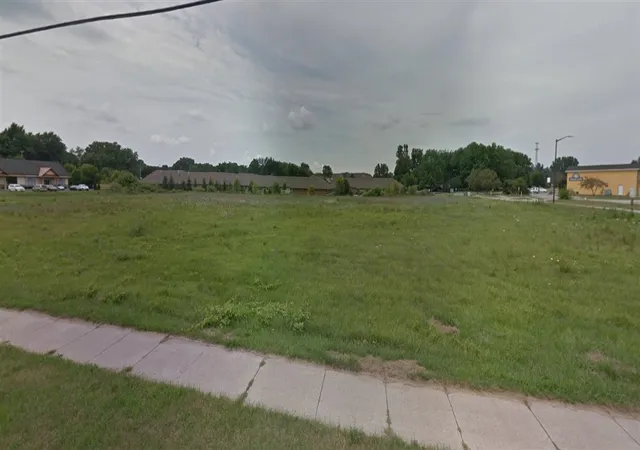 1st image of 421 E 32nd St, Holland, MI 49423 | MLS# 70315145