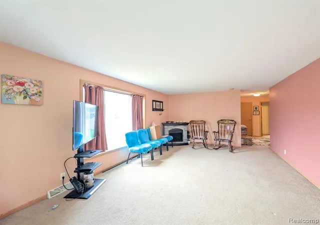 Homes for sale in South Lyon, MI | 11224 Nearbrook Ct, South Lyon, MI 48178 | MLS# 60975980