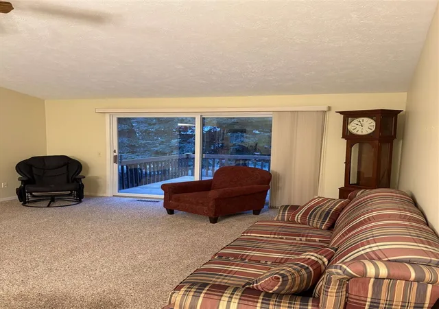 Homes for sale in Jenison, MI | 2891 Parkside Dr, Jenison, MI 49428 | MLS# 70520787