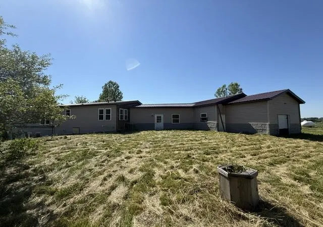 Photo 3 of Single family home for sale at 4550 S Darr Rd, Scottville, MI 49454 | MLS# 80072747 | Listing updated on 2026-09-28
