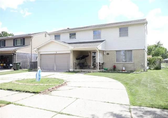 1st image of 39552 Forbes Dr, Sterling Heights, MI 48310 | MLS# 61004774