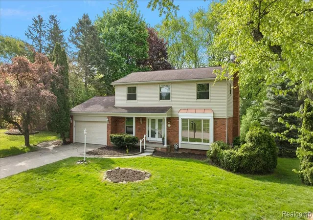 Single family home for sale at 536 Rolling Rock Rd, Bloomfield Hills, MI 48304 1053 | MLS# 61011433