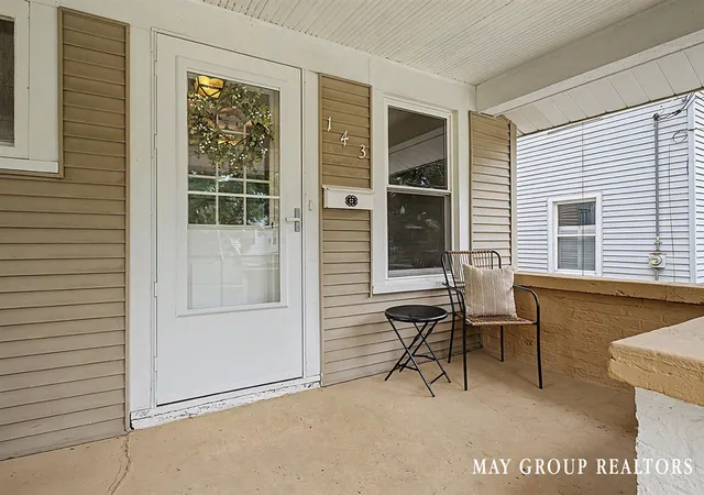 Photo 4 of Single family home for sale at 143 Burr Oak St, Grand Rapids, MI 49505 | MLS# 70552234 | Listing updated on 2026-09-17