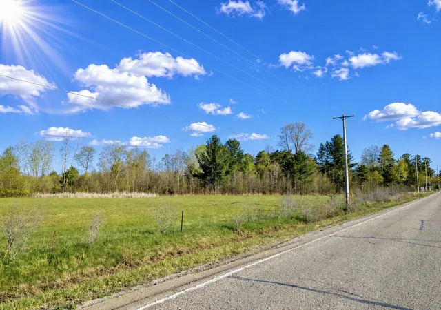 Photo 4 of Sale Pending at 1742 National City Rd, National City, MI 48748 | MLS# 80071054 | Listing updated on 2026-09-18