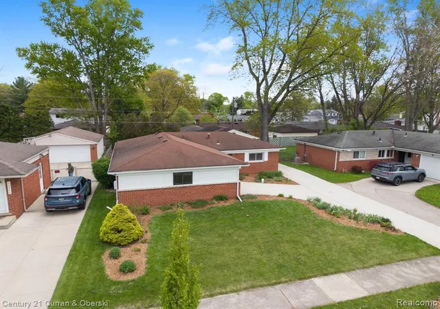 Homes for sale in Farmington Hills, MI | 30238 S Stockton Dr, Farmington Hills, MI 48336 | MLS# 60994567