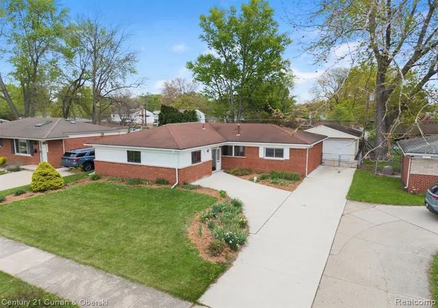 Homes for sale in Farmington Hills, MI | 30238 S Stockton Dr, Farmington Hills, MI 48336 | MLS# 60994567