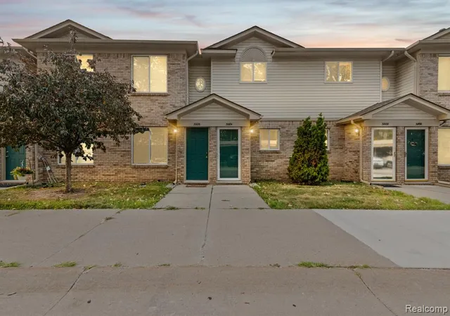 1st image of 30184 Wedgewood Cir, Roseville, MI 48066 | MLS# 61016907