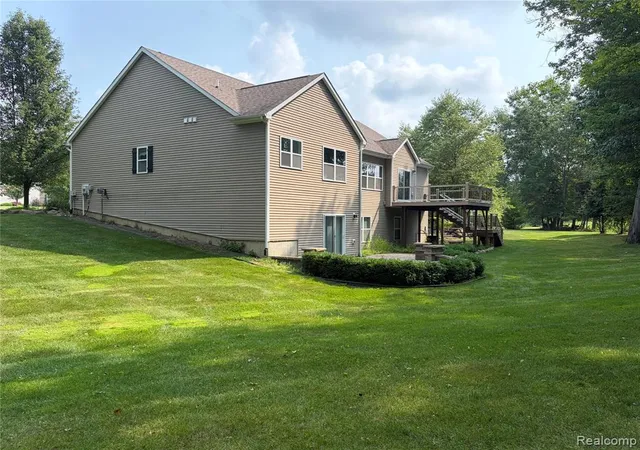 2nd image of 7876 Donegal Ct, Fenton, MI 48430 4808 | MLS# 61023577