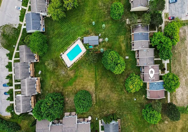 2nd image of 5000 Townhouse Dr, Cedar, MI 49621