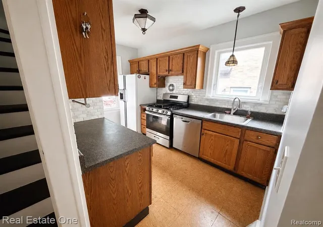 Photo 2 of Sale Pending at 35331 Elm St, Wayne, MI 48184 1261 | MLS# 61023676 | Listing updated on 2026-08-29