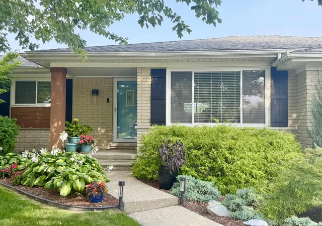 Photo 2 of Single family home for sale at 41304 Clairpointe St, Harrison Township, MI 48045 | MLS# 50220341 | Listing updated on 2026-09-01
