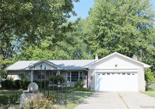 1st image of 6258 Meadowwood Ln, Grand Blanc, MI 48439 9024 | MLS# 61024425