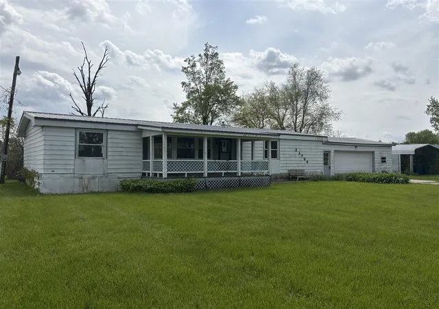 Homes for sale in Centreville, MI | 23799 M 86, Centreville, MI 49032 | MLS# 70531430
