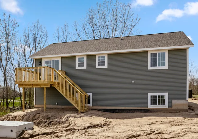3rd image of 5230 S Columbine Ln, Fremont, MI 49412 | MLS# 70519715