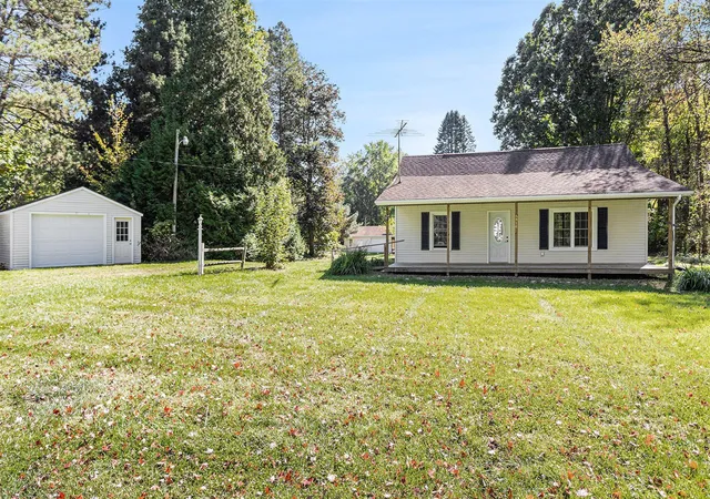 1st image of 4816 Paradise Rd, Battle Creek, MI 49015 | MLS# 70498947