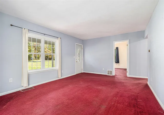 Photo 3 of Sale Pending at 4816 Paradise Rd, Battle Creek, MI 49015 | MLS# 70498947 | Listing updated on 2025-10-25